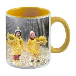 Taza personalizada con asa e interior amarillo